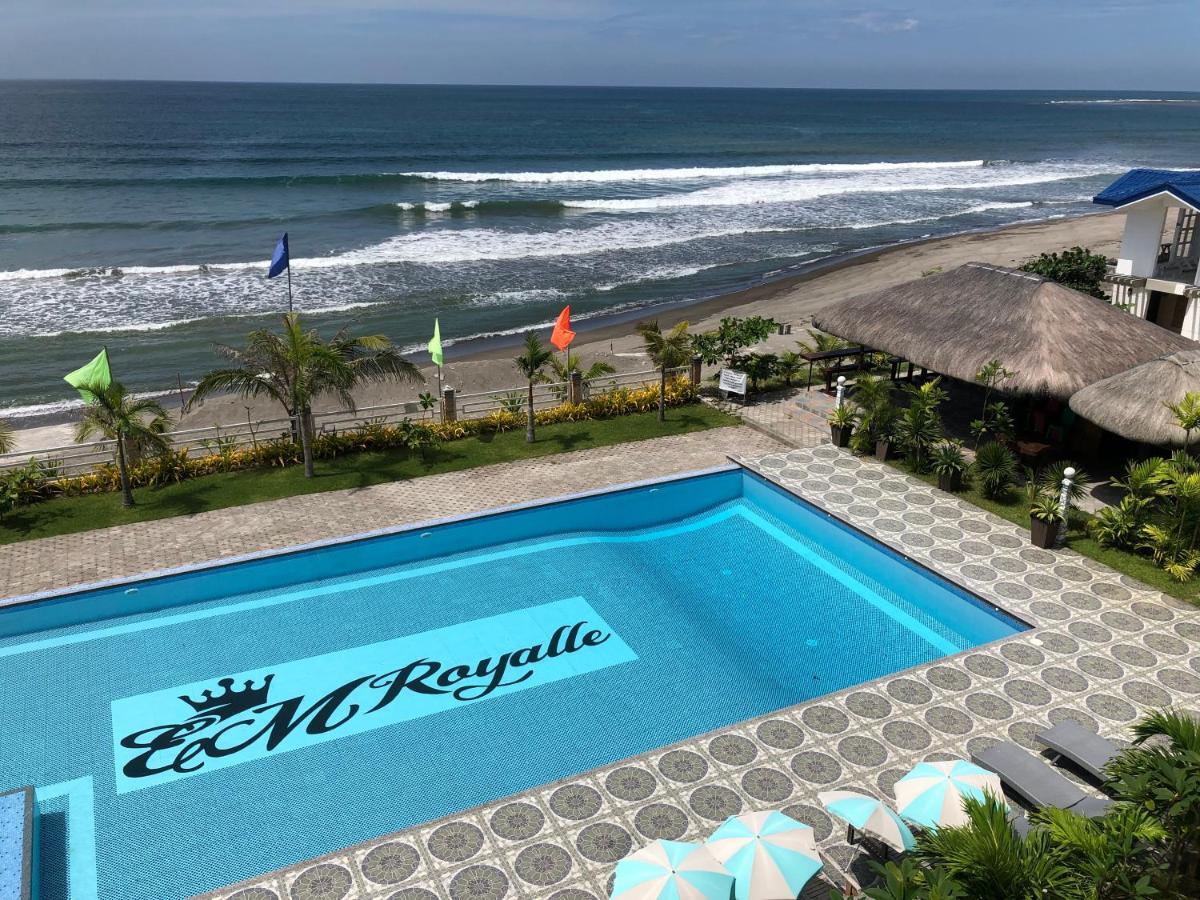 Em Royalle Hotel & Beach Resort San Juan  Extérieur photo